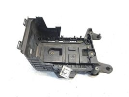 Audi A3 S3 8P Vassoio scatola della batteria 1k0915333