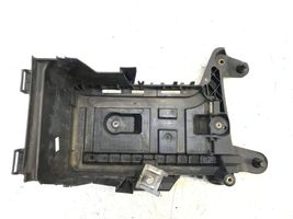 Audi A3 S3 8P Vassoio scatola della batteria 1k0915333
