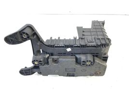 Audi A3 S3 8P Vassoio scatola della batteria 1k0915333