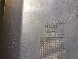 Volvo C70 Rivestimento modanatura del faro posteriore 8600109