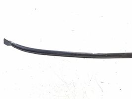 Volkswagen Touareg I Windshield trim 7l6854328