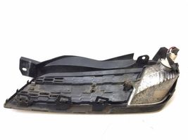 Nissan Micra Verkleidung Nebelscheinwerfer / Gitter vorne 62320bc4