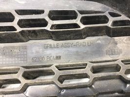 Nissan Micra Mascherina/griglia fendinebbia anteriore 62330bc4