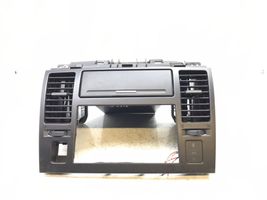 Nissan Tiida C11 Griglia di ventilazione centrale cruscotto 68260em31a