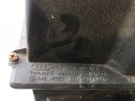 Audi A8 S8 D2 4D Coperchio scatola del filtro dell’aria 077133837f