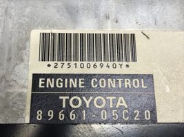 Toyota Avensis T250 Centralina/modulo del motore 8966105C20