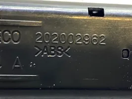 KIA Sorento Przycisk / Przełącznik ogrzewania szyby przedniej / czołowej 621W05010