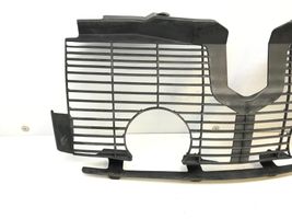 Mercedes-Benz C W202 Garniture de radiateur A2025000618