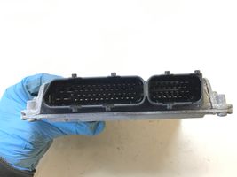 Volkswagen Polo IV 9N3 Komputer / Sterownik ECU i komplet kluczy 03E906023B