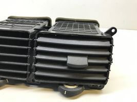 KIA Sportage Griglia di ventilazione centrale cruscotto 80335148