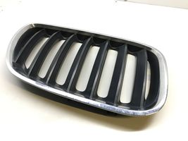 BMW X5 E53 Maskownica / Grill / Atrapa górna chłodnicy 7124816