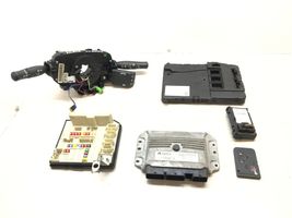 Renault Megane II Komputer / Sterownik ECU i komplet kluczy 215860596A