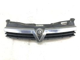 Opel Astra H Grotelės priekinės 13108471