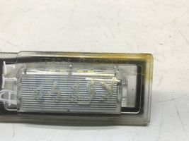 Audi TT Mk1 Lampa oświetlenia tylnej tablicy rejestracyjnej 10R047137