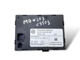 Mercedes-Benz C W203 Gateway valdymo modulis A2034450000