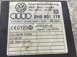 Audi A4 S4 B6 8E 8H Signalizacijos valdymo blokas 8H0951178