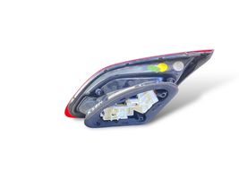 Opel Astra J Lampy tylnej klapy bagażnika 1090098