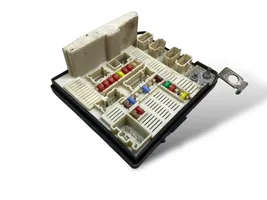 Renault Megane II Module de fusibles 8200481866