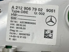 Mercedes-Benz E W212 Etuistuimen valo A2129067902