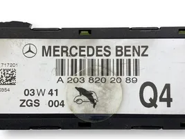 Mercedes-Benz C W203 Amplificateur d'antenne A2038202089