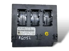 Volkswagen Golf VI Aizdedzes ECU komplekts 03C906024BD