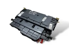 BMW X3 E83 Module de fusibles 18500000001