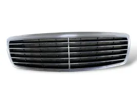 Mercedes-Benz E W211 Griglia anteriore A2118800583