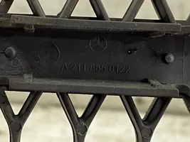 Mercedes-Benz E W211 Grille inférieure de pare-chocs avant A2118850122