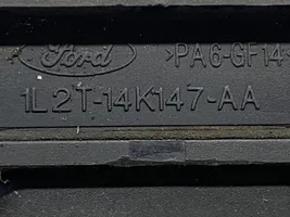 Jaguar XF Éclairage de plaque d'immatriculation 6M2A13550AB