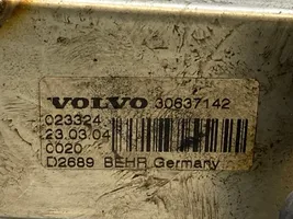 Volvo XC90 Refrigerador de la válvula EGR 30637142