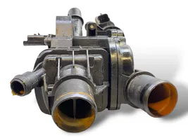 Ford Mondeo MK V Boîtier de thermostat 001999