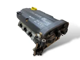 Opel Astra H Engine head 55568426