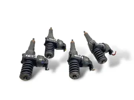 Volkswagen Golf Plus Set di iniettori 038130073AG