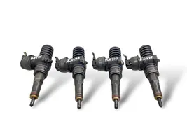 Volkswagen Golf Plus Set di iniettori 038130073AG