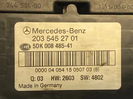 Mercedes-Benz C W203 Ramka / Moduł bezpieczników 2035452701