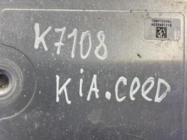 KIA Ceed Calculateur moteur ECU 0281015438