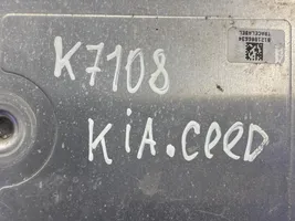 KIA Ceed Sterownik / Moduł ECU 0281015438