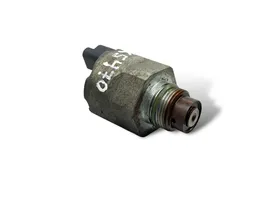 Ford Mondeo MK IV Regulator ciśnienia paliwa 