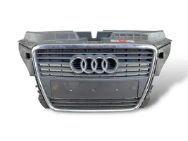 Audi A3 S3 A3 Sportback 8P Griglia superiore del radiatore paraurti anteriore 4B0010157D