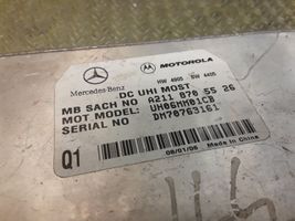 Mercedes-Benz ML W164 Puhelimen käyttöyksikkö/-moduuli 2118705526