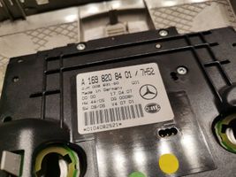 Mercedes-Benz A W169 Éclairage lumière plafonnier avant 1698208401