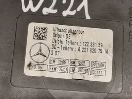 Mercedes-Benz S W221 Czujnik ruchu 2218200149
