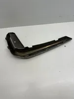 BMW 5 G30 G31 Modanatura separatore del paraurti anteriore 51118063268