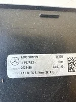 Mercedes-Benz GLC X253 C253 Другая деталь отделки пере́дней дверей A2057201209