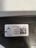 Mercedes-Benz GLC X253 C253 Muu etuoven verhoiluelementti A2537203300