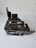 Mercedes-Benz ML W166 Staffa di montaggio della batteria A1665401240