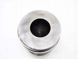 Audi A4 S4 B7 8E 8H Piston 7901J