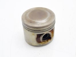 Volvo S70  V70  V70 XC Piston 81L53