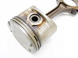 Renault Clio II Piston with connecting rod 1013.6.1