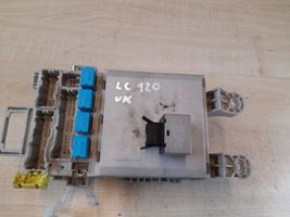 Toyota Land Cruiser (J120) Module de fusibles E11020100